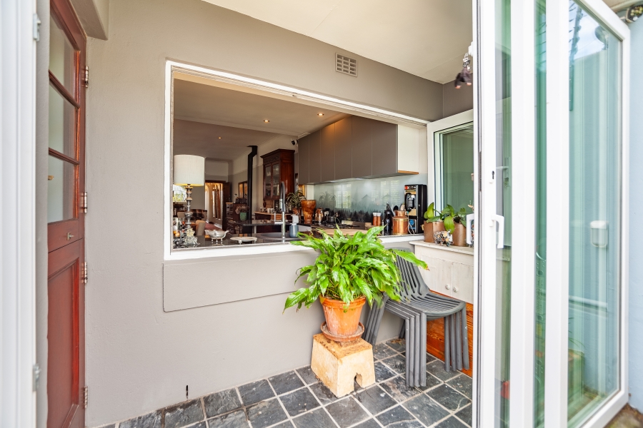 3 Bedroom Property for Sale in Woodstock Western Cape